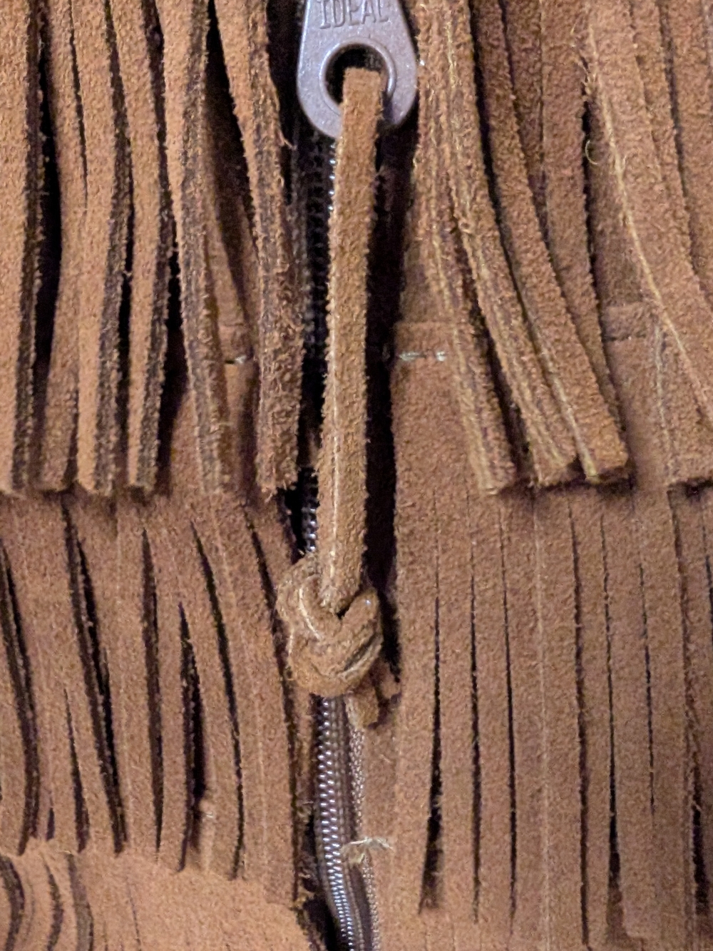 Minnetonka Brown Suede Knee-High 5 Layer Fringe Moccasin Boots - Picture 12 of 13